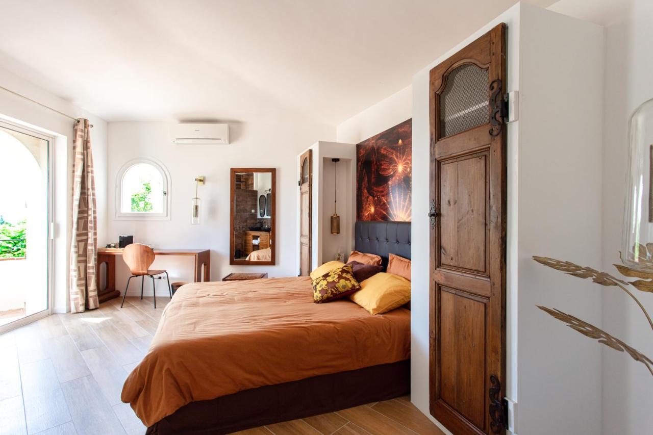 Le Domaine Des Muriers - Charme, Chic, Calme En Provence Cote D'azur Plascassier