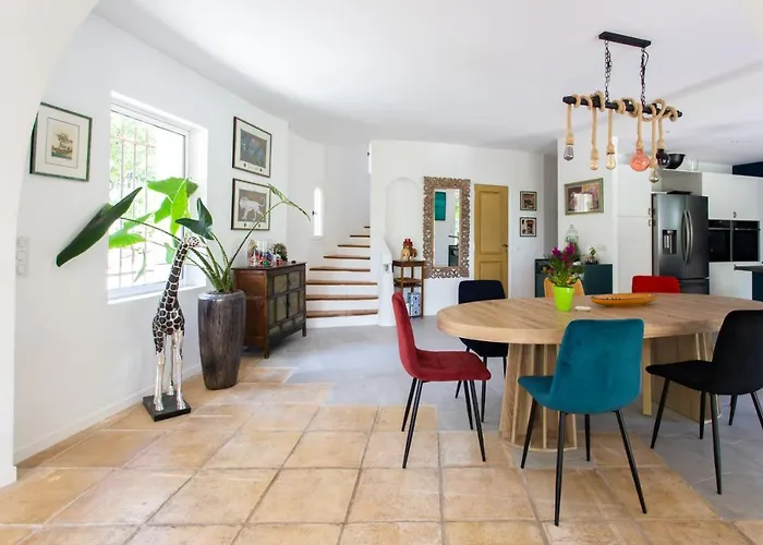 Le Domaine Des Muriers - Charme, Chic, Calme En Provence Cote D\'Azur