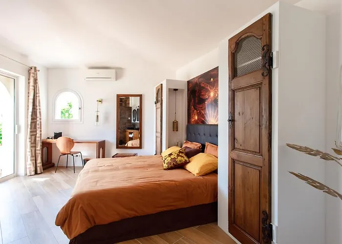 Le Domaine Des Muriers - Charme, Chic, Calme En Provence Cote D\'Azur