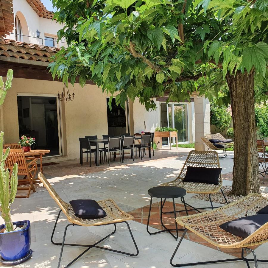 Bed & Breakfast Le Domaine Des Muriers - Charme, Chic, Calme En Provence Cote D'azur *