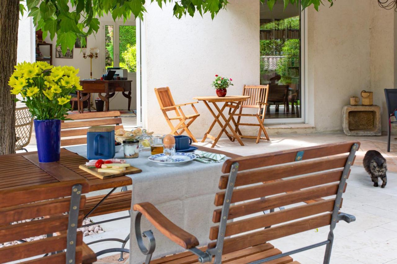 Bed & Breakfast Le Domaine Des Muriers - Charme, Chic, Calme En Provence Cote D'azur